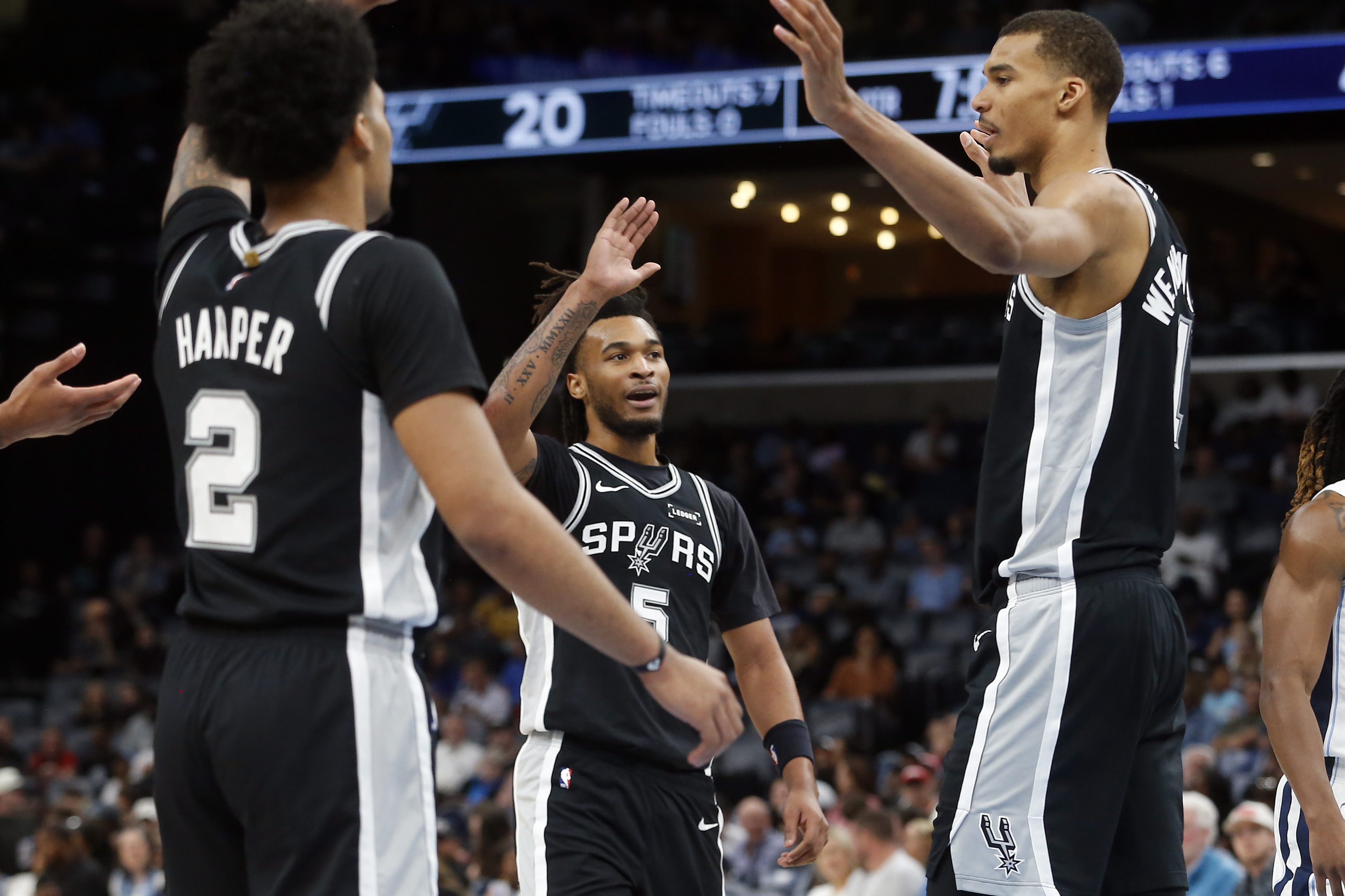 在线投注平台-NBA彩经:开拓者再负马刺 火箭强势反弹拿下湖人扳平大比分